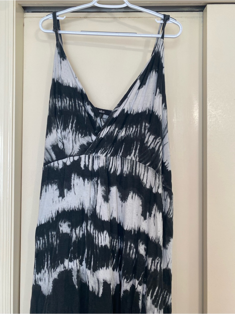 ellos size 4x Black & White Tie-Dye Maxi Dress adjustable spaghetti straps - Picture 2 of 11